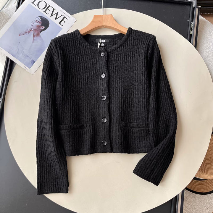 Cardigan en tricot joli pour femmes avec motif texturé Chic & Stil