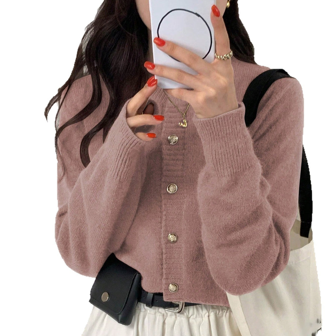 Cardigan féminin confortable avec des boutons décoratifs et coupe confortable Chic & Stil