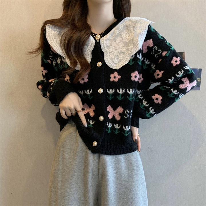 Ladies fashion cardigan with lace collar and floral design Lune London