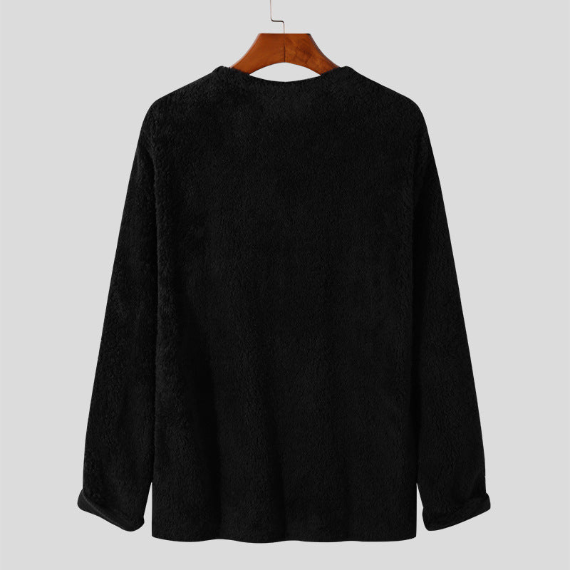 Women's soft fleece sweater with relaxed fit and convenient pockets Lune London
