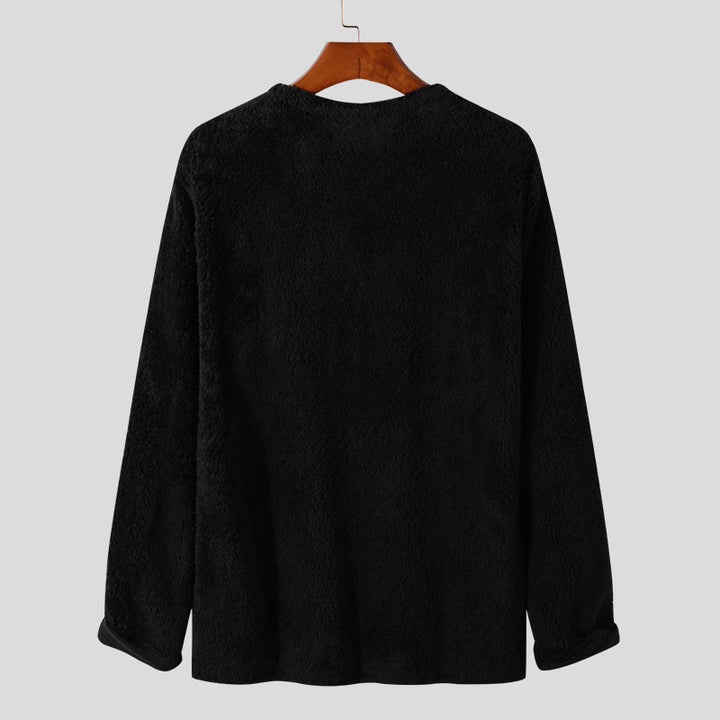 Women's soft fleece sweater with relaxed fit and convenient pockets Lune London