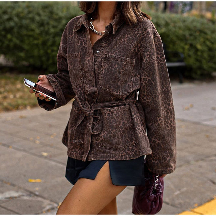 Trendy denim jacket for women with leopard design belt Lune London