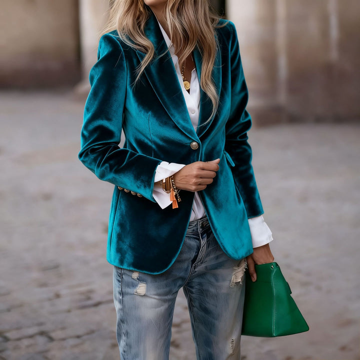Blazer élégant en velours pour dames avec coupe cintrée et boutons dorés