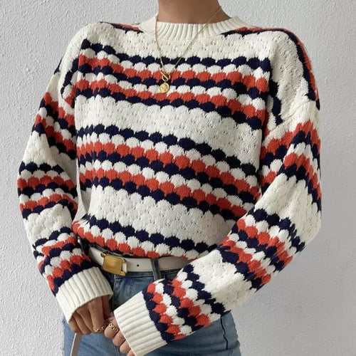 Knitted sweater for women with textured pattern Lune London