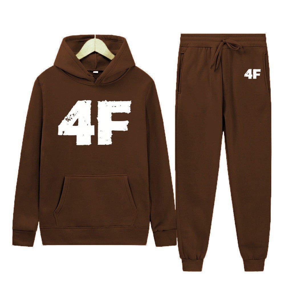 Women’s hoodie and joggers set with sporty comfort Chic & Stil