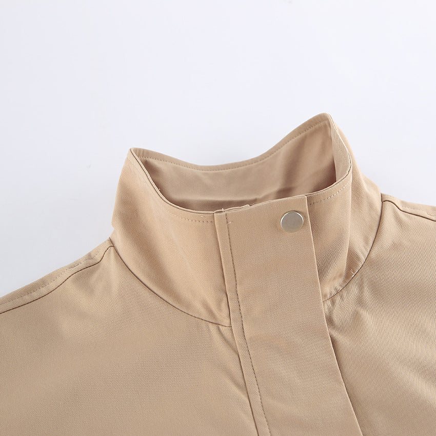 Trendy oversized jacket for women with practical waist Lune London