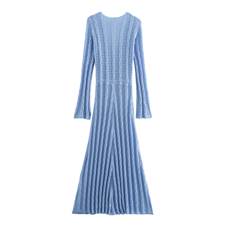 Maxi dress for women with a refined crochet pattern and elegant sleeves Lune London