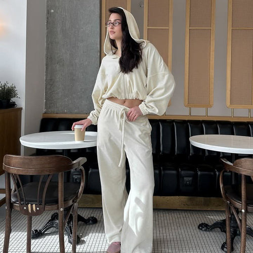 Women's comfortable jumpsuit with practical pockets and full zip Lune London