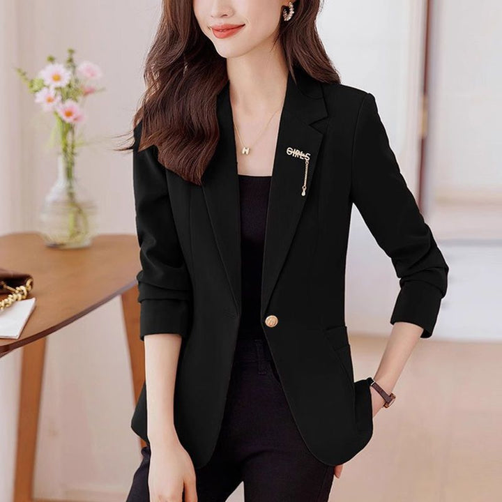 Blazer moderne pour femmes avec une coupe légèrement ajustée Chic & Stil