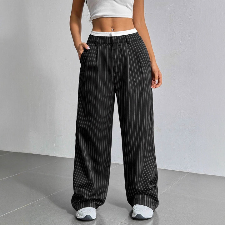 Pantalons cropped classiques pour femmes avec poches angulaires Chic & Stil