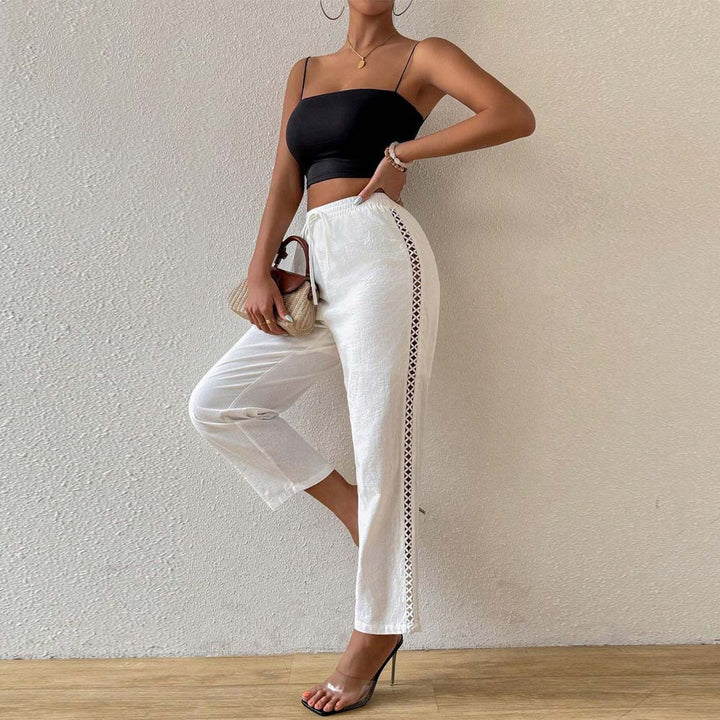 Pantalons larges en coton pour femmes avec détails de volants sur les côtés Chic & Stil