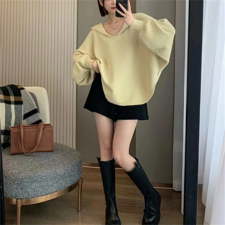 Hoodie féminin à la mode avec des manches volumineuses et une coupe élégante Chic & Stil