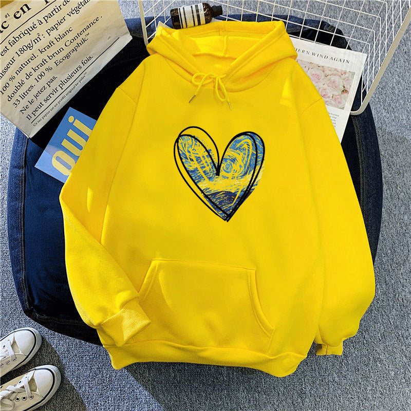 Women’s hoodie with artistic heart design Chic & Stil