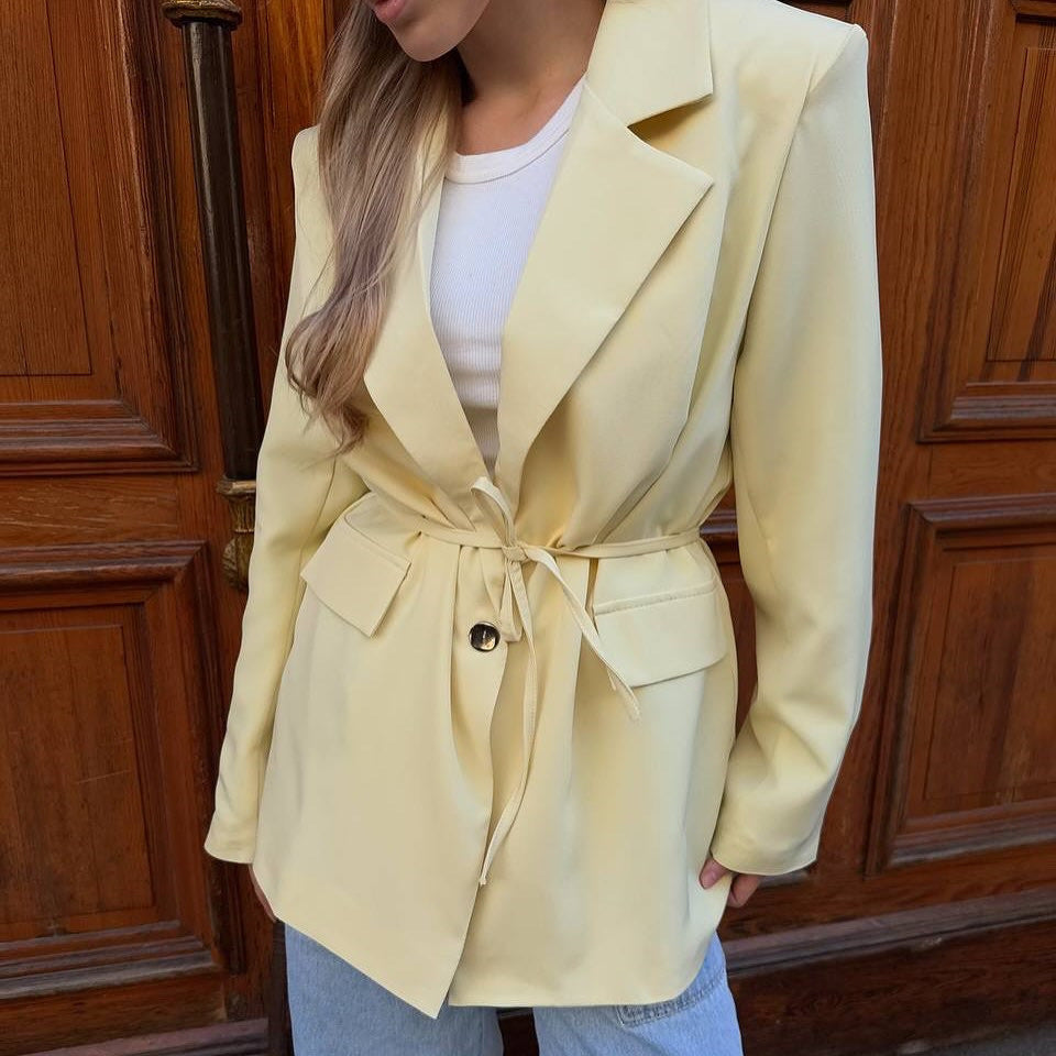 Elegant women's jacket with waist belt and practical pockets Lune London