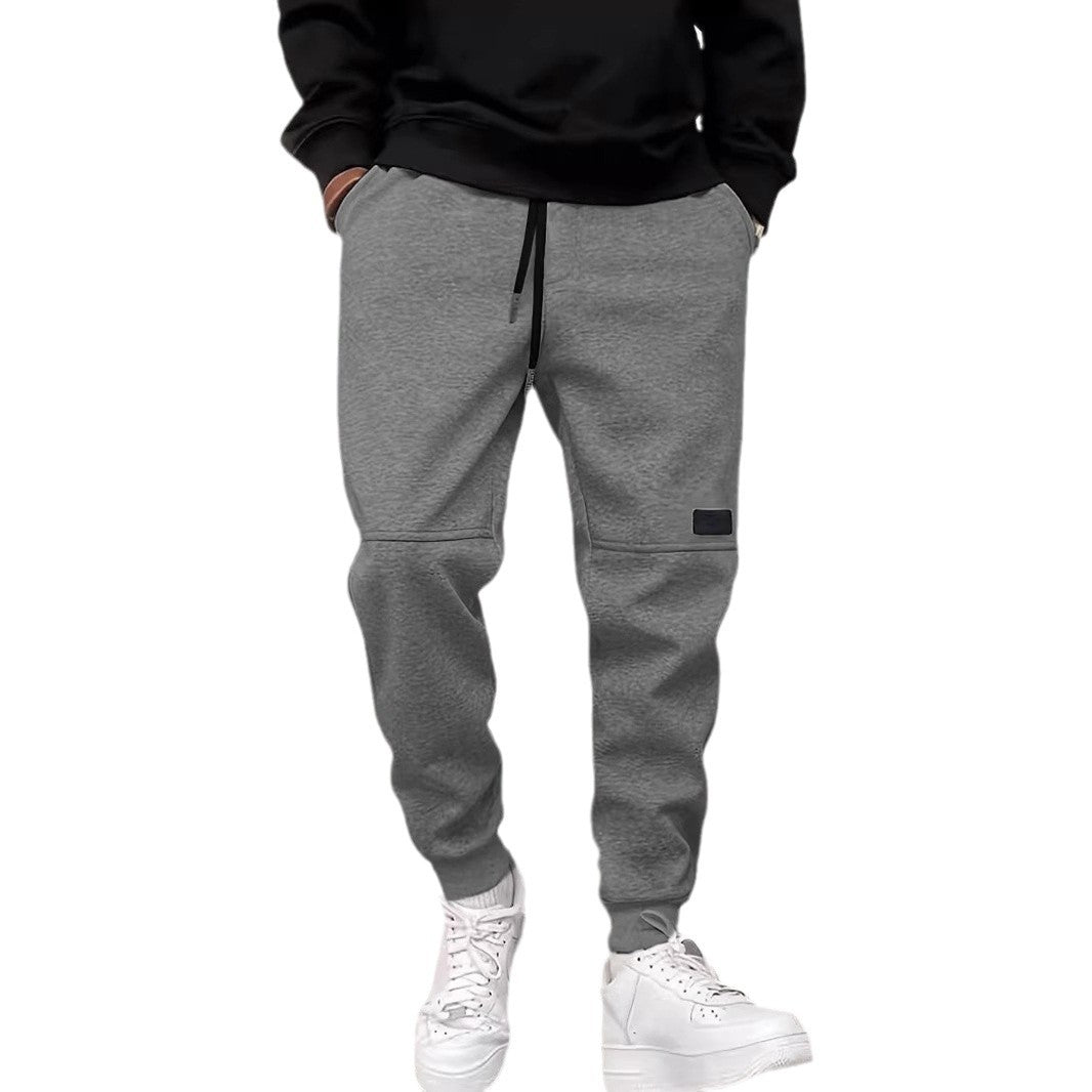 Comfortable jogging pants for men with functional pockets Lune London