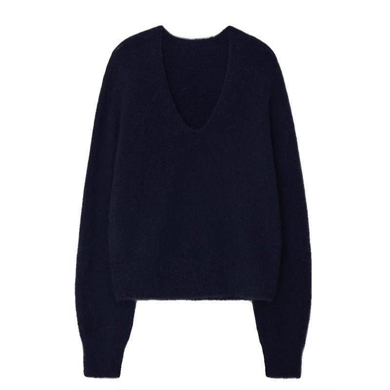 Comfortable sweater for women with deep V-neck and voluminous sleeves Lune London