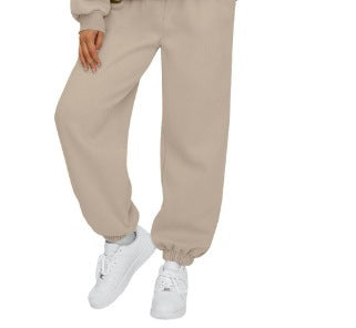 Casual pants for women with elastic waist and deep pockets Lune London