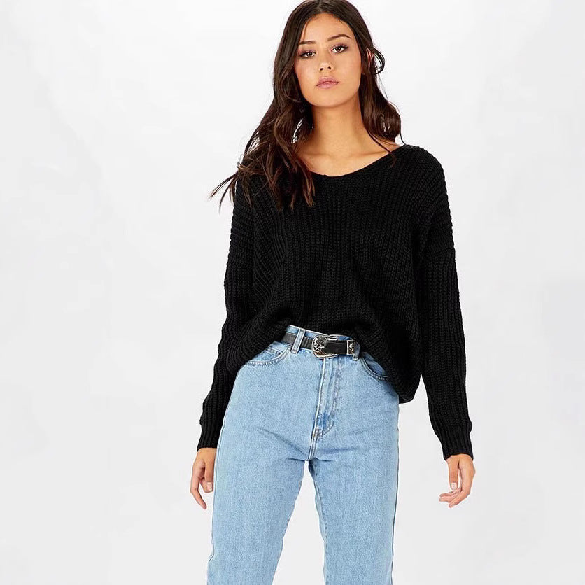 Chunky knit sweater for women with a relaxed fit and deep round neck Lune London