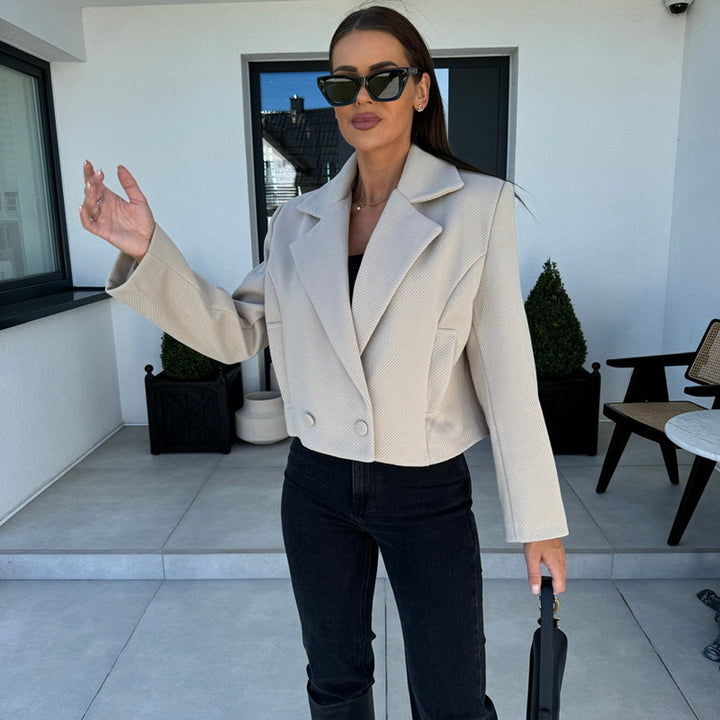 Trendy cropped blazer jacket for women with double button closure Lune London