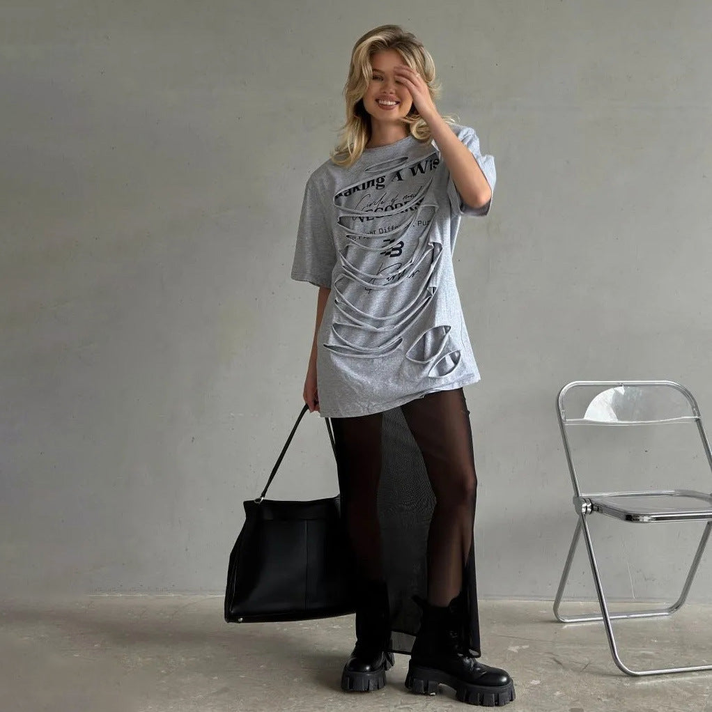 Oversized t-shirt for women with creative inscription and casual cut Lune London