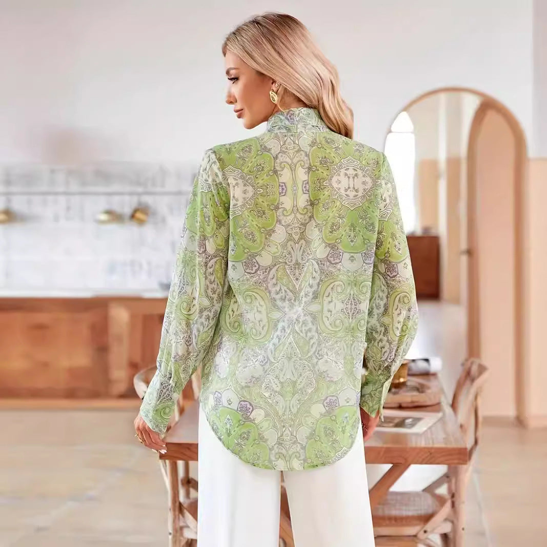 Blouse for women with tie collar and floral pattern Lune London