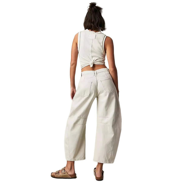 Comfortable and casual jeans for women with a loose fit Lune London
