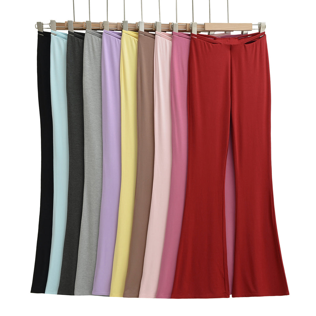 Elegant flared pants for women with a high waist and practical side pockets Lune London
