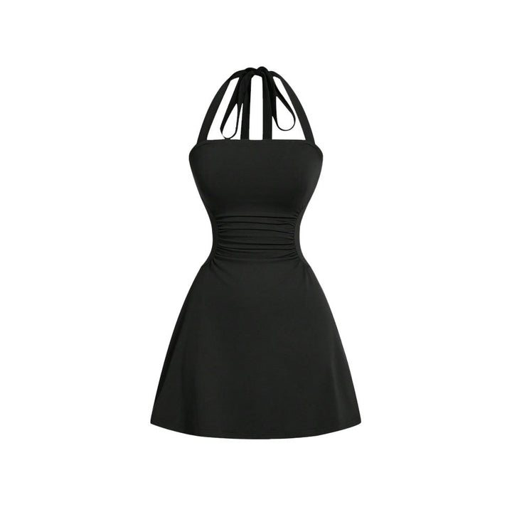 Robe à dos nu pour femmes avec drapés flatteurs pour la silhouette et un design à lacets élégant au dos Chic & Stil