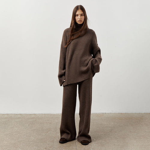 Women's chic and style knit outfit