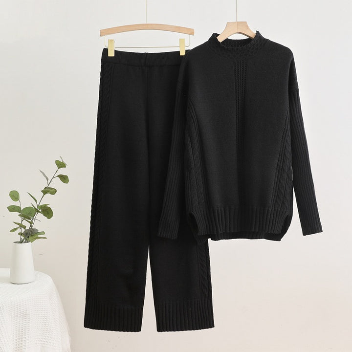 Comfortable knitted loungewear set for ladies with high cuffs and decorative braid patterns Lune London