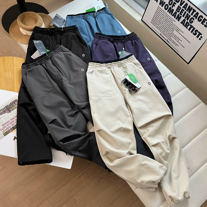 Pantalons de loisirs sportives pour femmes avec coupe innovante Chic & Stil