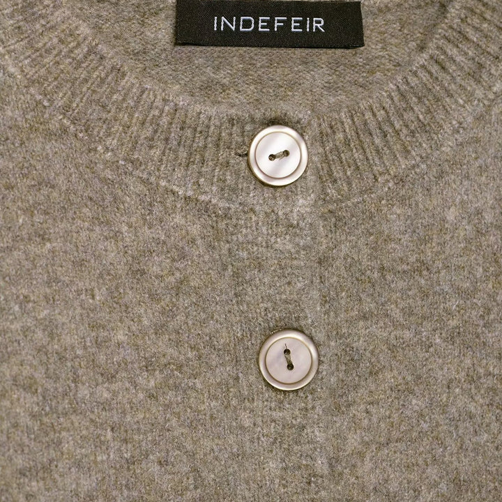 Women's short knit cardigan with button closure Lune London