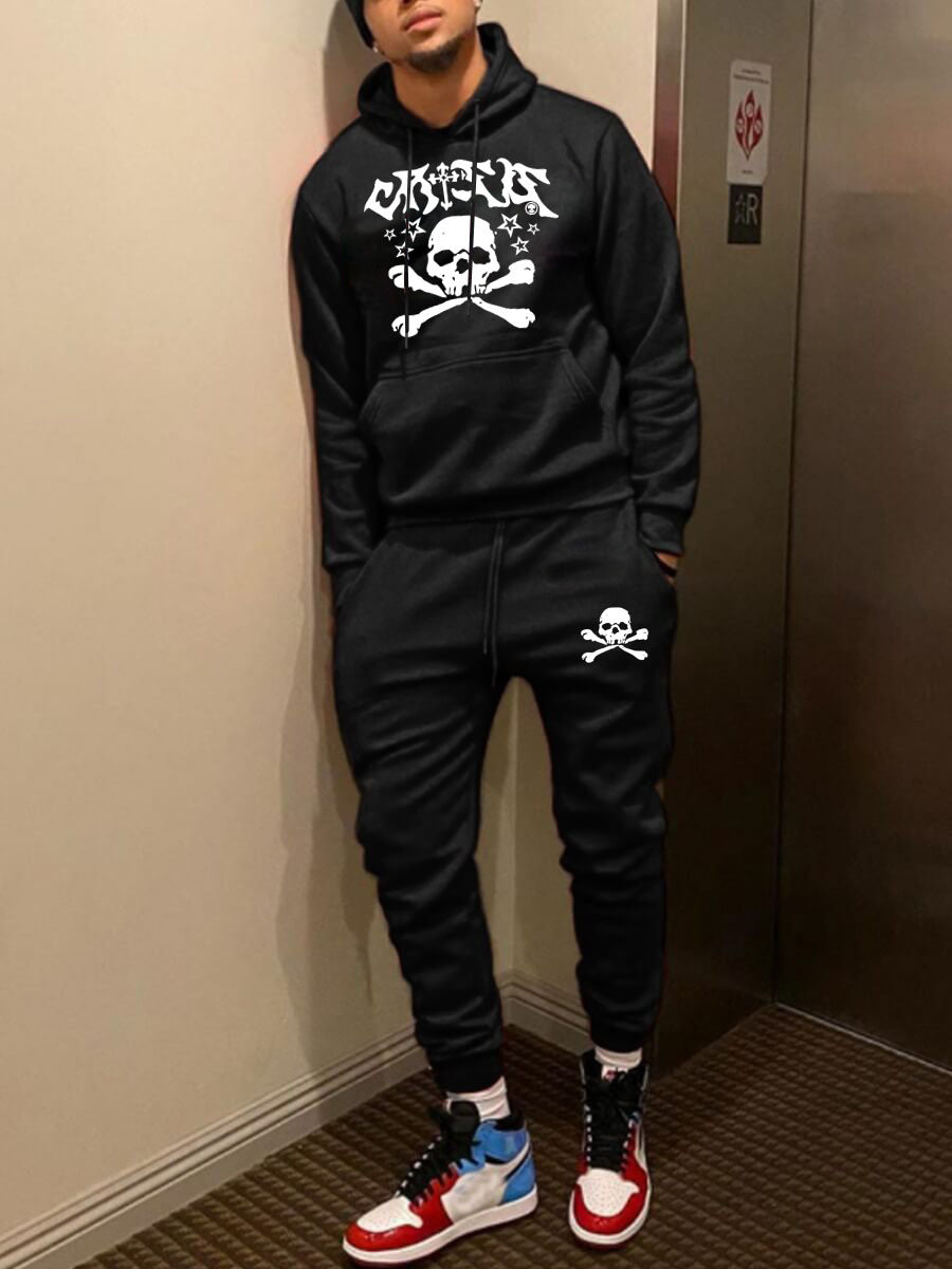 Men's hoodie and jogger set with a catchy skull design Lune London
