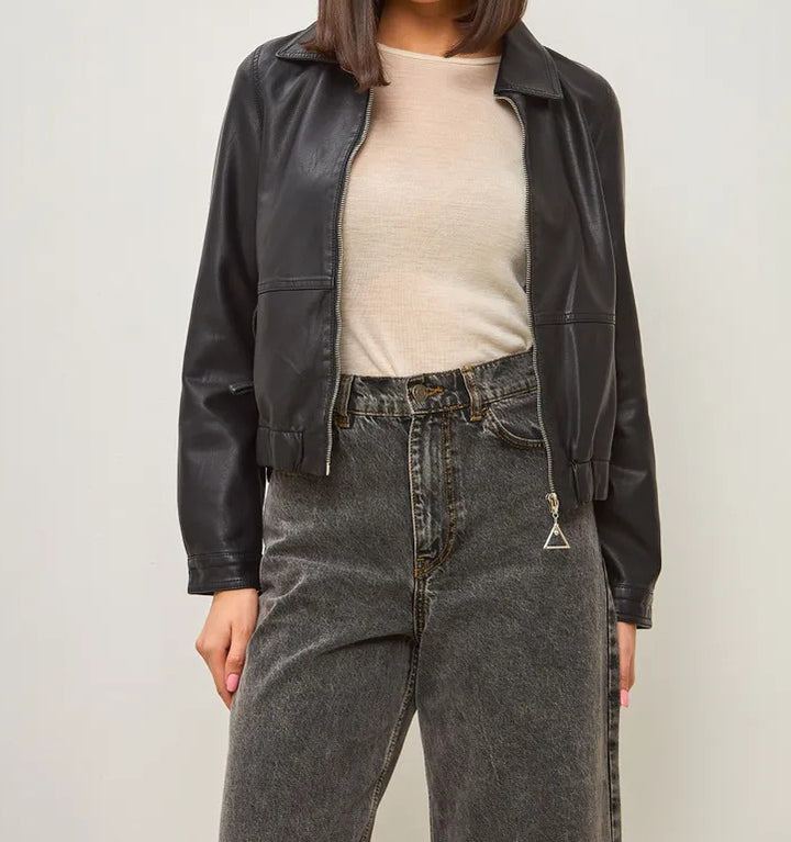 Trendy women's bomber jacket in vegan leather Lune London