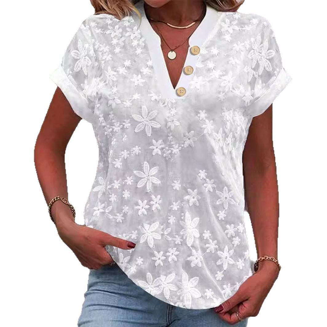 Women's blouse with chic and stylish floral pattern