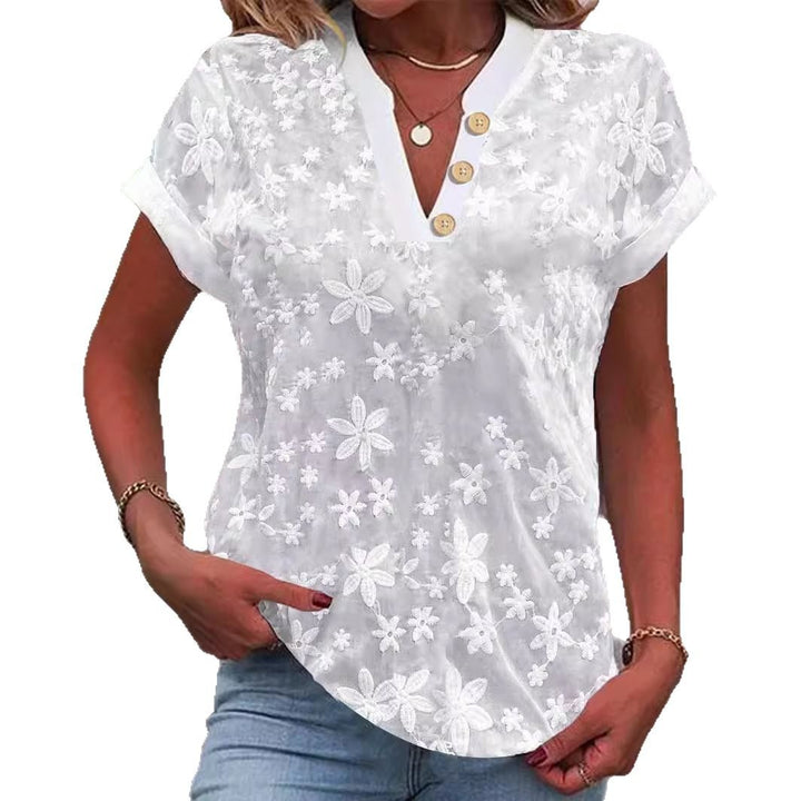 Women's blouse with chic and stylish floral pattern