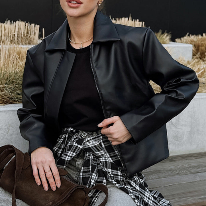 Faux leather jacket for women with an elegant collar and a modern cut Lune London