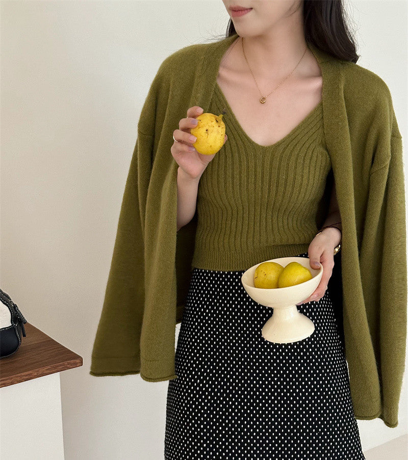 Cardigan en tricot confortable pour femmes avec des manches ouvertes et une texture douce et duveteuse Chic & Stil