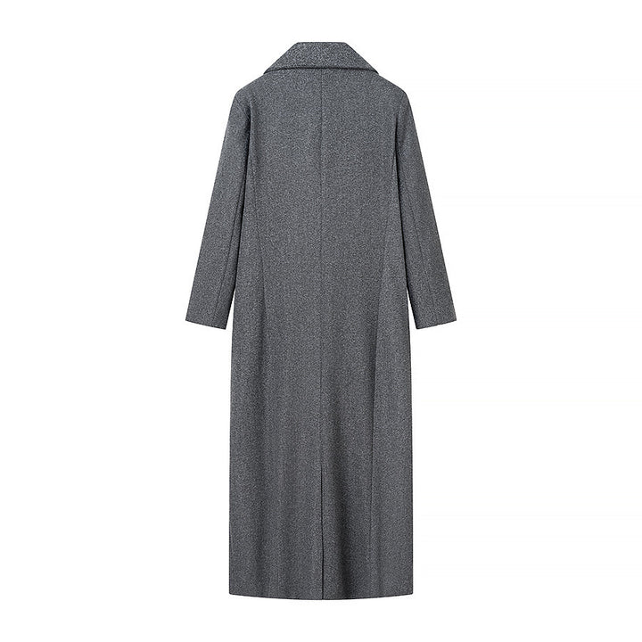 Elegant winter coat for women with high collar and practical pockets Lune London