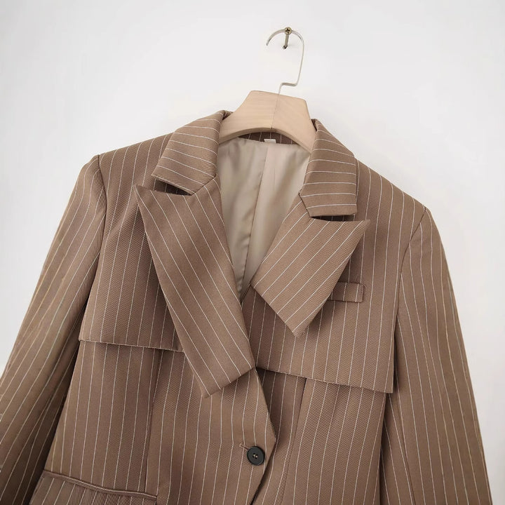 Striped blazer jacket for women with elegant collar and practical pockets Lune London