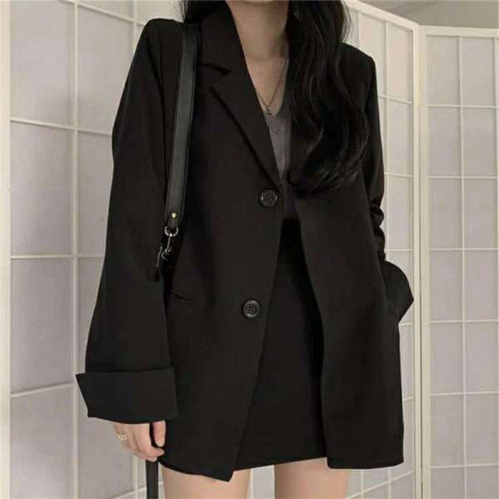 Women Elegant Blazer with Two-Button Closure and Loose Fit Chic & Stil