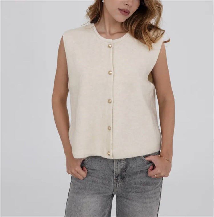 Knitted cardigan for women with refined buttons Lune London