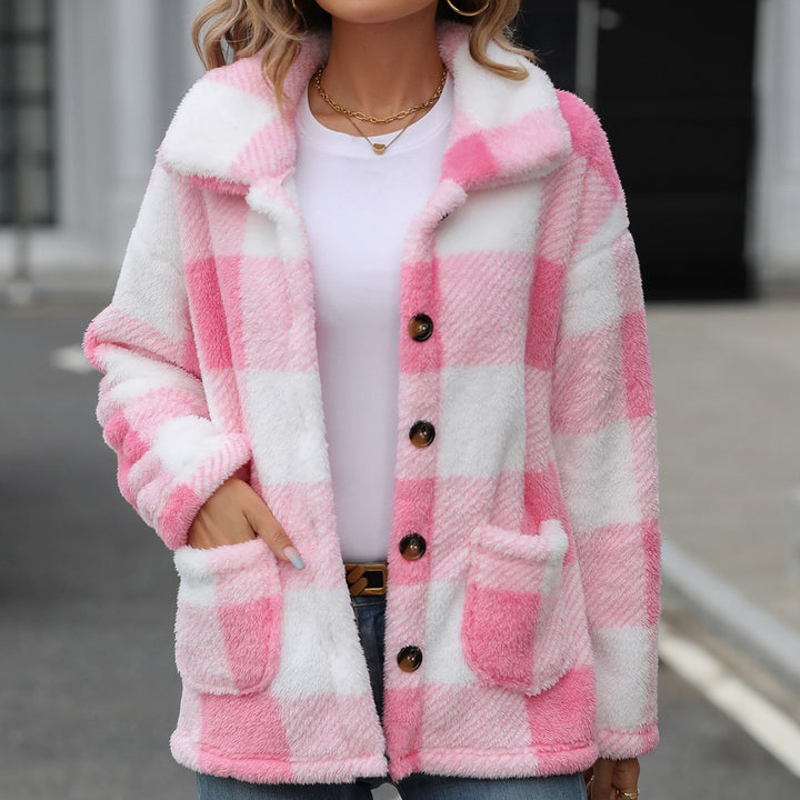 Lune London ladies plush jacket with a trendy check pattern and practical pockets