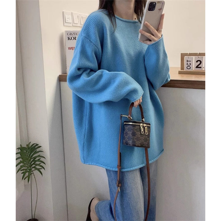 Oversized knitted sweater for women with a relaxed fit and a high collar Lune London