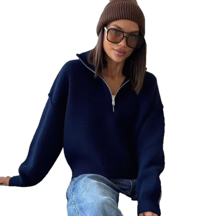 Oversized chunky knit sweater for women with mid-high zipper and chic style