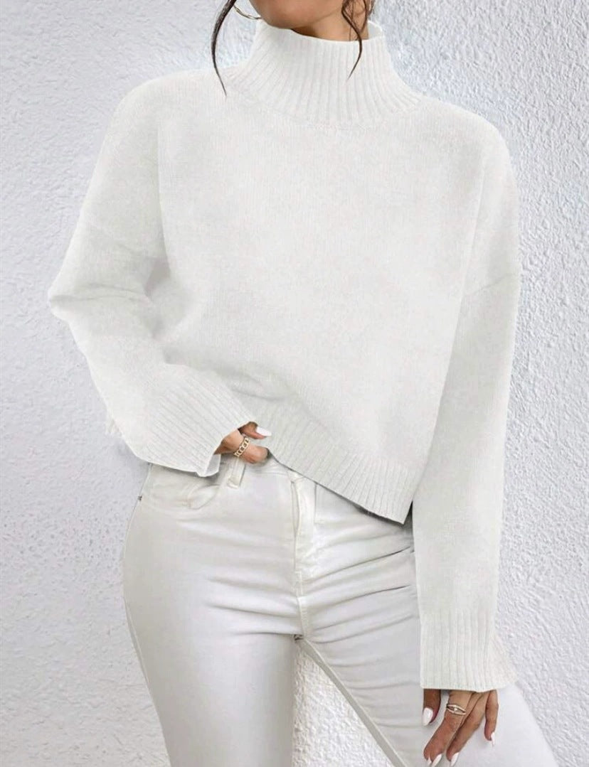 Casual turtleneck sweater for women with wide cuff Lune London