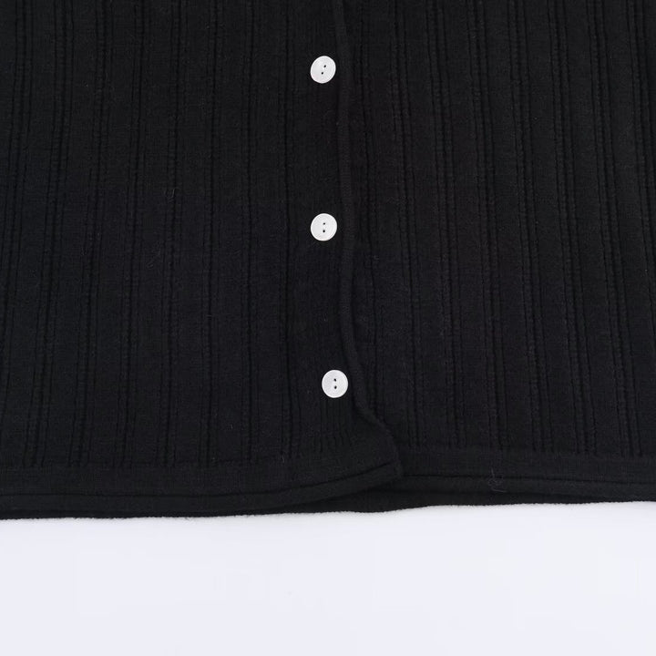 Knit jacket for women with a ribbed structure and elegant button details Lune London