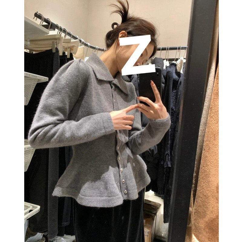 Top péplum pour femmes en maillage doux avec élégants boutons Chic & Stil