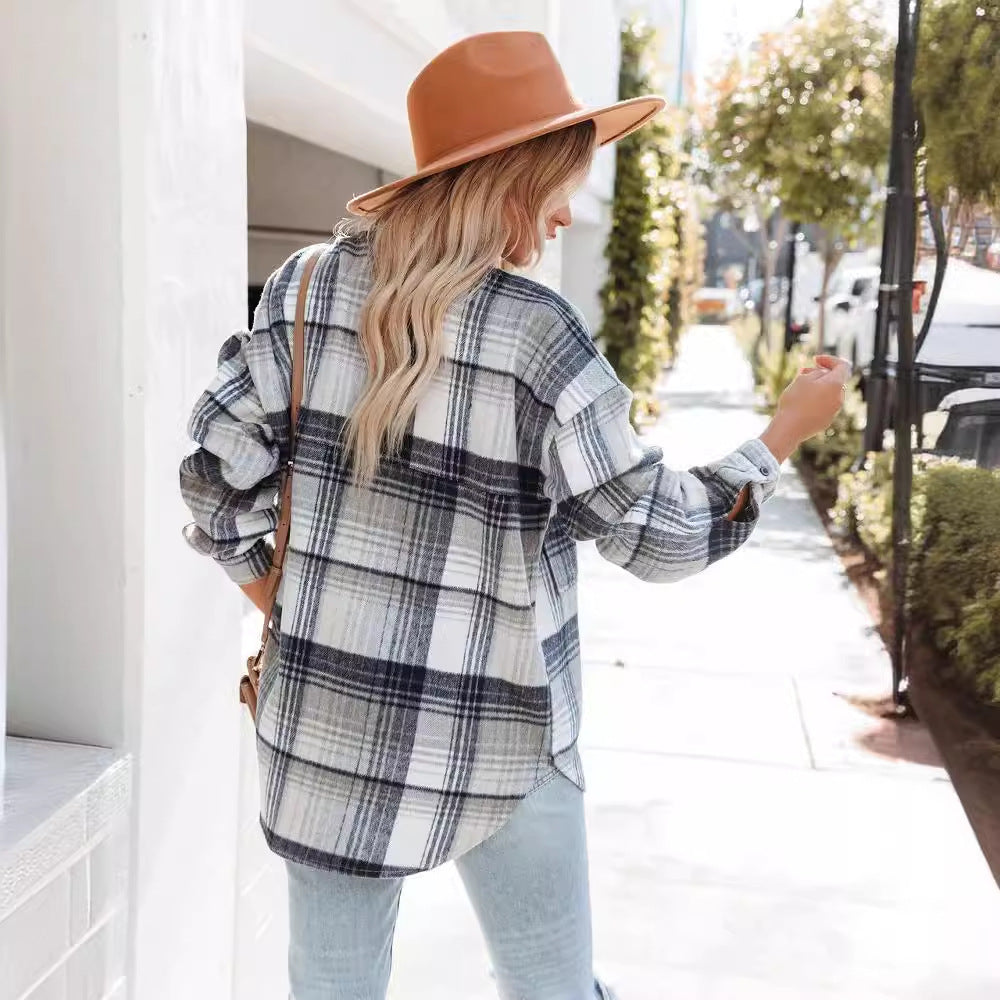 Casual plaid shirt for women with patch pockets Lune London