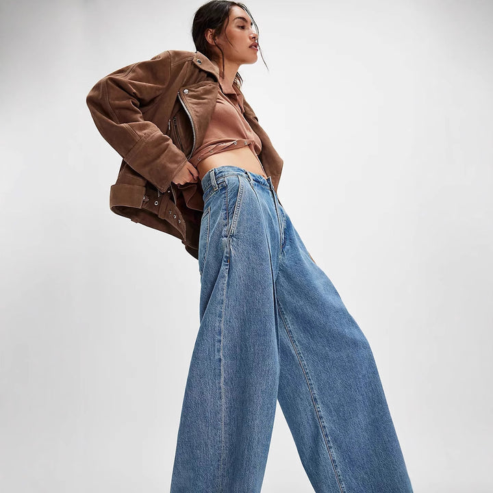 Women's Wide Denim Pants with High Waist and Casual Silhouette Lune London